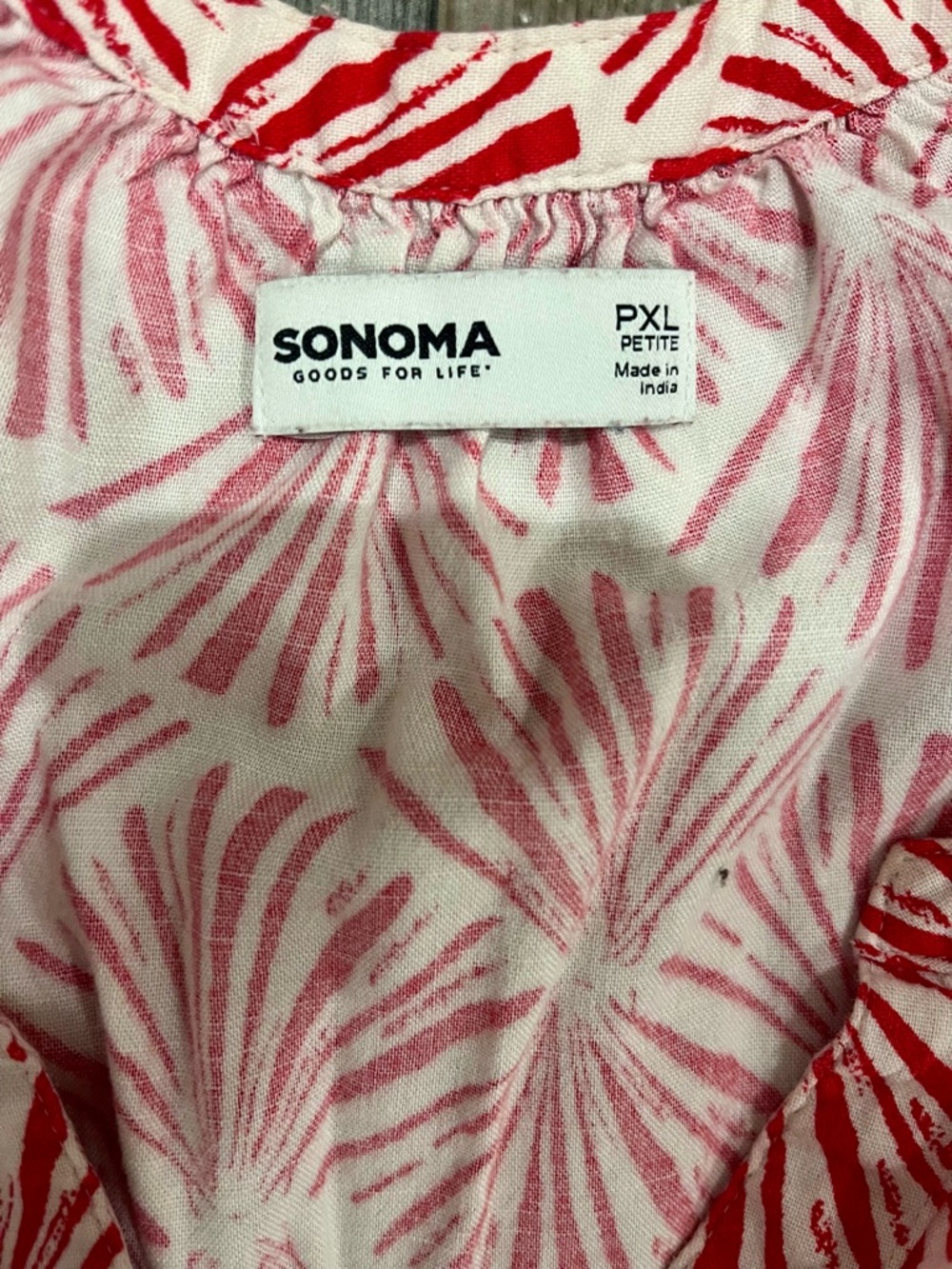 Sonoma Red and White Printed Button-Front Blouse - Picture 2 of 3